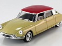 1:43 - Solido - CitroÃ«n - DS 19 - 1956 - Mustard - Calle - 0